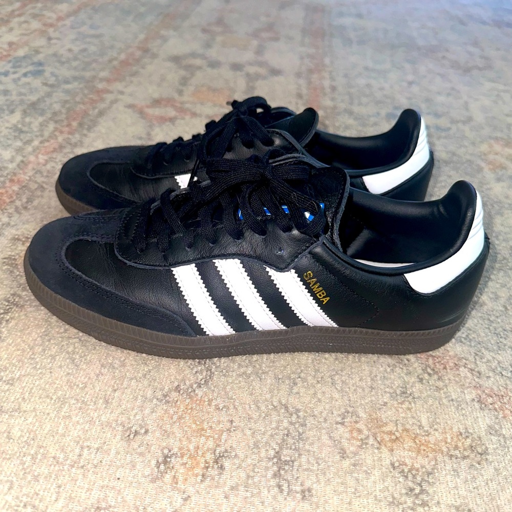 Adidas Samba Classic Sneaker (Kid size 6, womens 7.5)